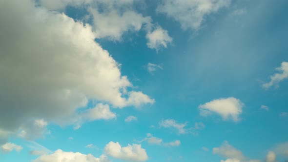 Partly cloudy weather, time-lapse