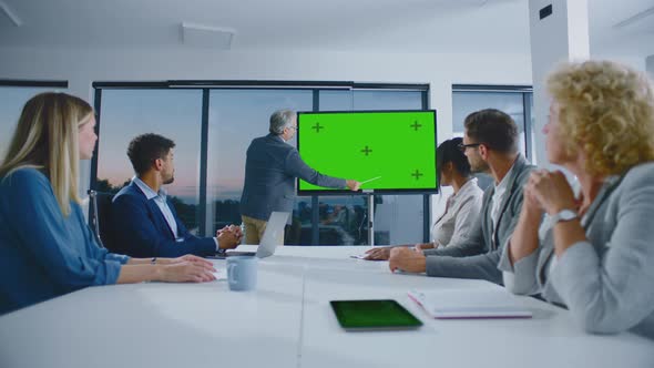 Man using gestures while presenting