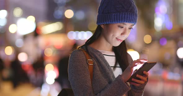 Woman use of mobile phone 