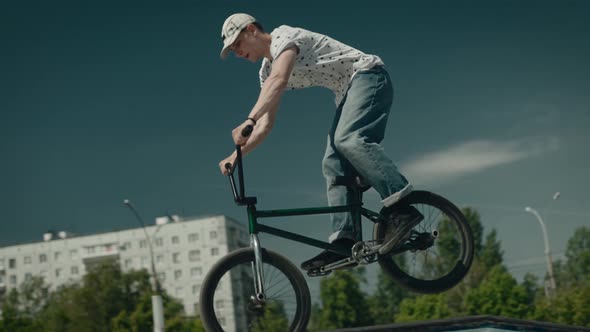 Urban Extreme in the Skatepark