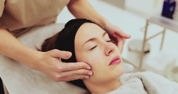 Facial Massage with Hands