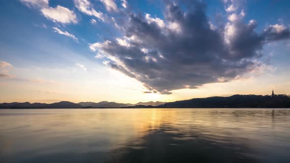 Timelapse of west lake in hangzhou china