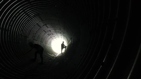 Pipe Tunnel