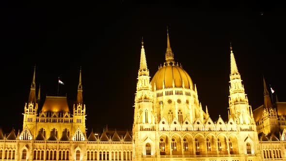 Budapest Night Parliament shooting in 4k format