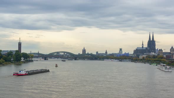 Timelapse video of Cologne with boats passing by on Rhine river