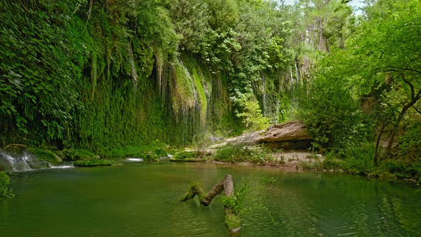 Waterfall (4K)