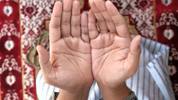 Muslim Man Praying During Ramadan. alt