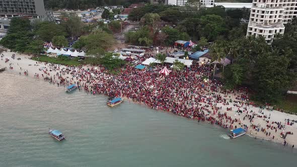 Thousand of devotees attend Indian religious event floating chariot festival 