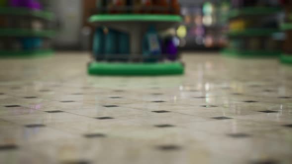 Covid19 Epidemic and Empty Supermarket alt