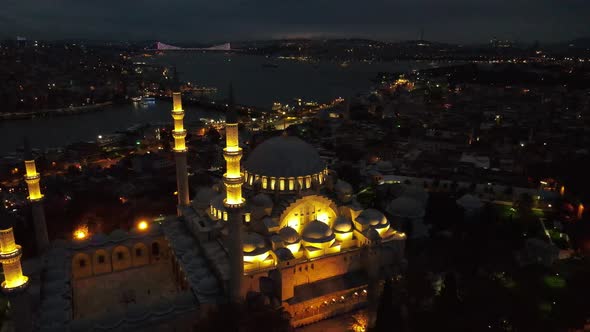 Aerial view of Suleymaniye Mosque in Istanbul at night