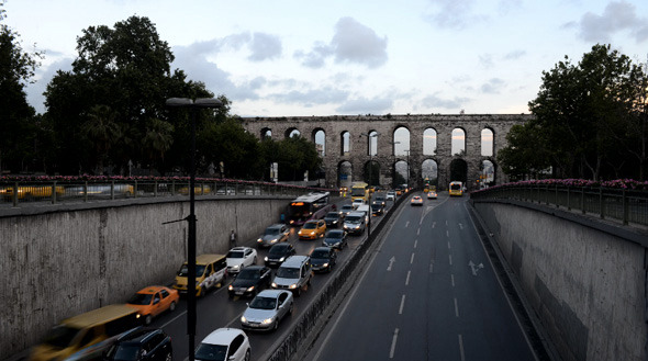 Traffic in Istanbul Roman Bridge