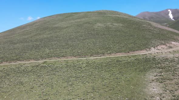 green mountains landscape