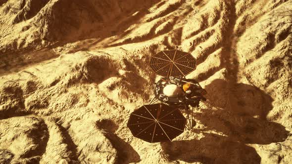 Insight Mars Exploring the Surface of Red Planet alt