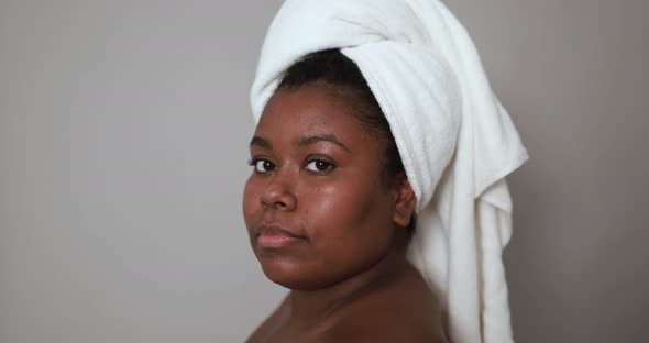 African young woman doing body care therapy - Beauty treatment concept