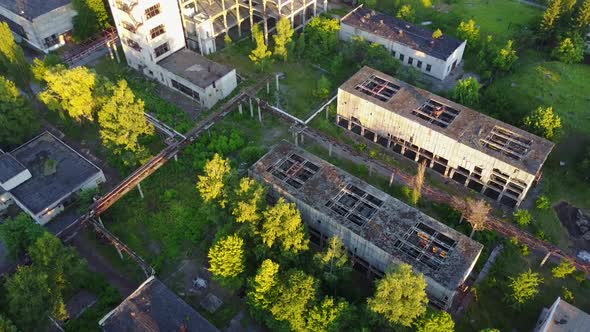 Abandoned Old Buildings 