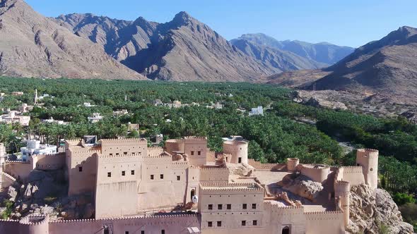 Nakhl Fort Zoom In 4K Drone Oman