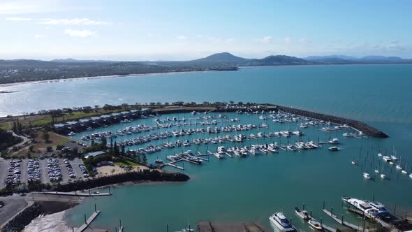 4K Drone Rosslyn Bay Day