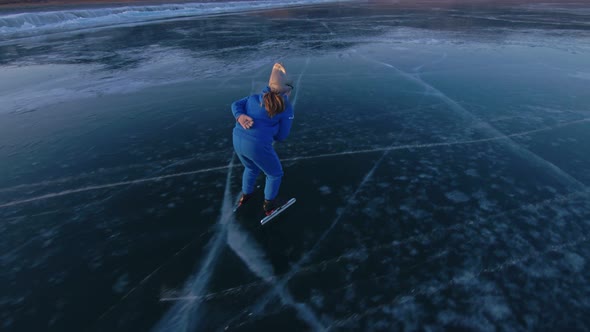 The Girl Train on Ice Speed Skating