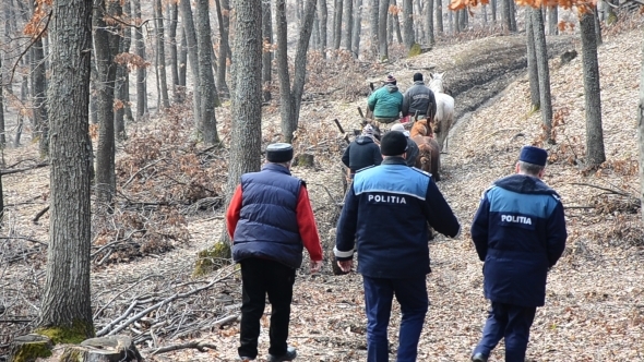 Police and Carters on Mountain Road 01