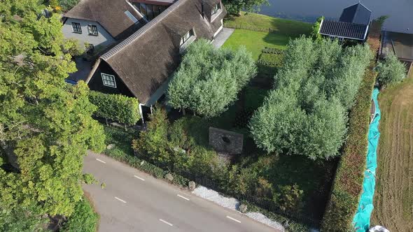 Luxury Village House Near the Canal