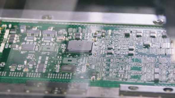 Surface Mount Technology SMT Machine places elements on circuit boards