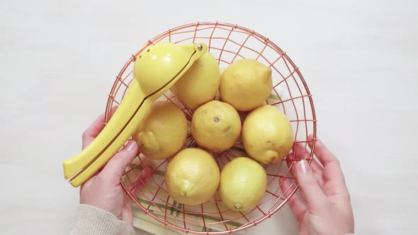 Organic lemons in the wire basket