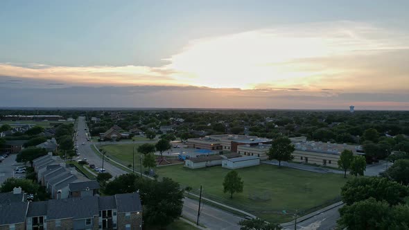 golden hour in the city, amazing hyperlapse