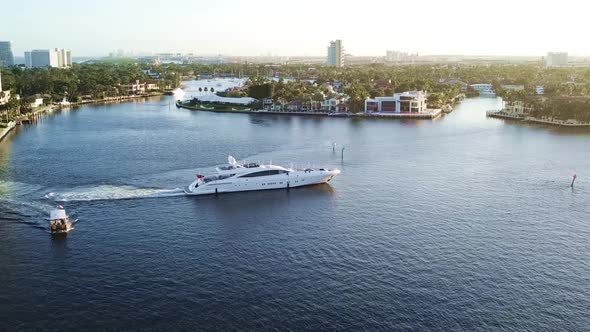 A yacht cruising the intracostal in South Florida.