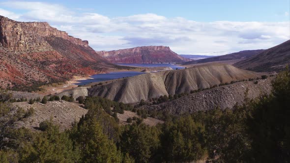 Panning view of the landscape looking toward Flaming Gorge in Utah