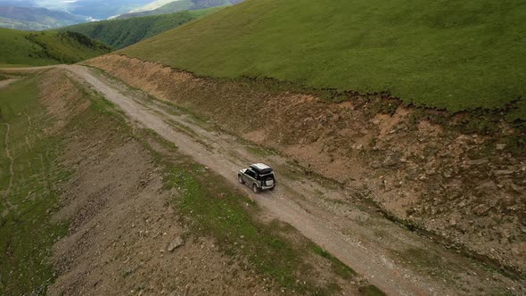 Off Road Tourist Car Rides Offroad in the Highlands