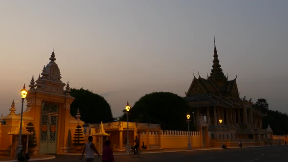 Time lapse from the street in front of the Moonlight Pavilion