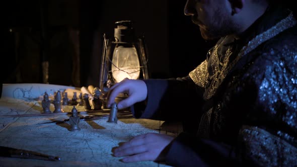 The use of chess pieces in warfare in the Middle Ages. alt