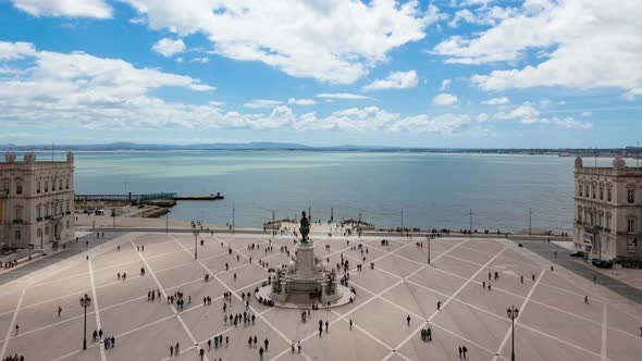 4k timelaspe of commerce square - Praça do commercio in Lisbon - Portugal - UHD