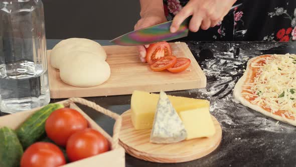 Process of making original italian pizza.