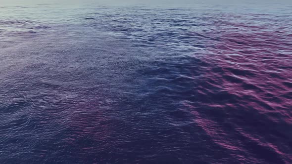 Blue Pink Waves In The Ocean alt