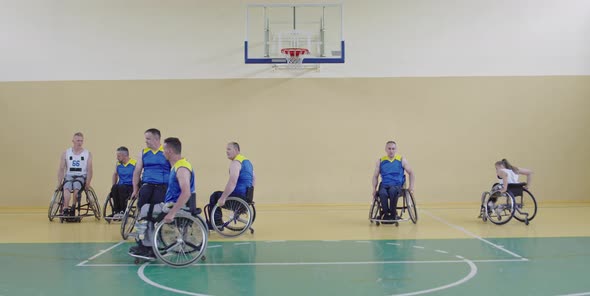 Persons with Disabilities Play Basketball in the Modern Hall