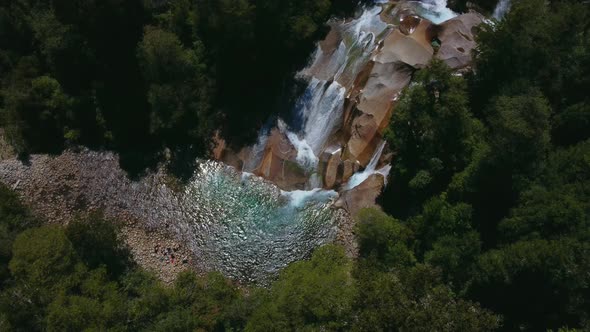 Cochamo, Chile invites us to discover its beautiful waterfalls located in jungle forests.