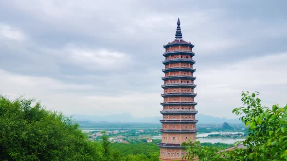 Time lapse: Bai Dinh Pagoda, Ninh Binh, the biggest buddhist temple complex in Vietnam