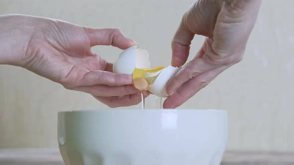 Separate the yolk. 