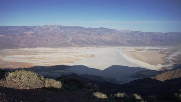 Pan right of the Badwater Basin