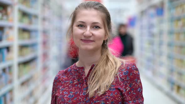 Portrait Attractive Young Woman in Supermarket Marketplace