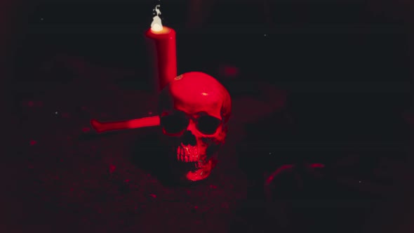 Video of skull in the dark