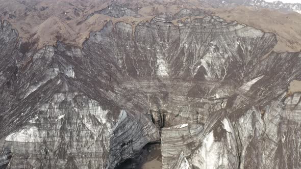 Beautiful Glacier that holds the biggest volcano in Iceland