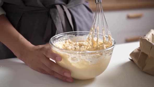 Cooking Dough Beating Dough With Electric Blenders Whisk, Food Processor Blender, Cooking Batter