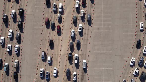 Aerial shot of cars at a testing site to receive the Coronavirus vaccine