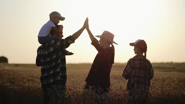 Silhouette Family