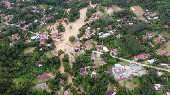 Severe flash flood cause the bridge broken in Malaysia