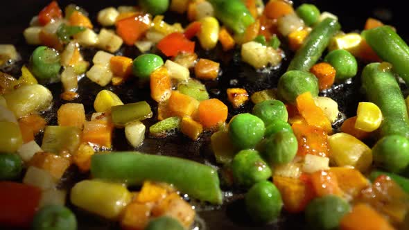 Macro Frying Vegetables