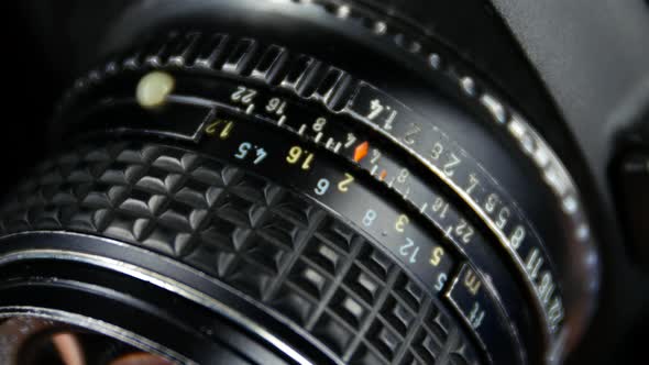 Wheel on Camera Aperture, Close Up