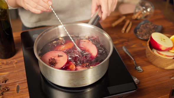 Cooking Mulled Wine Gluhwein Recipe